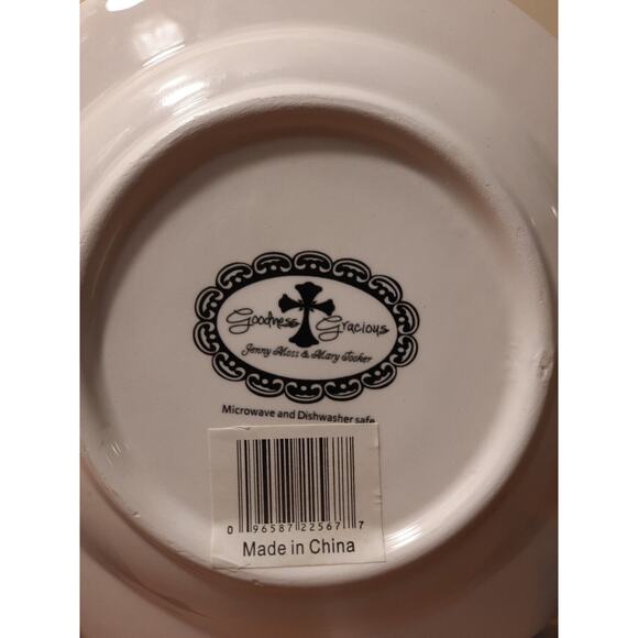 Jenny Moss & Mary Jocker Goodness Gracious "Love is patient, love" Decor Plate - Picture 5 of 6